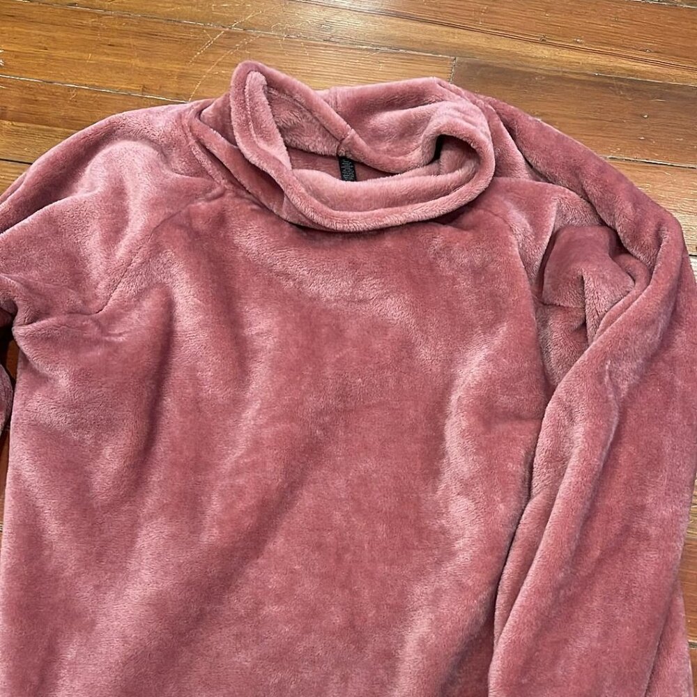 Gaiam yogo sweater